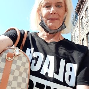 Meet your Posher, Rhonda